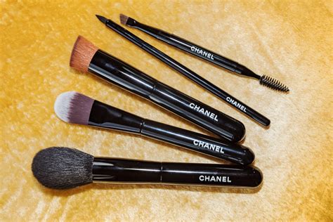 brush set chanel|Chanel makeup brushes set.